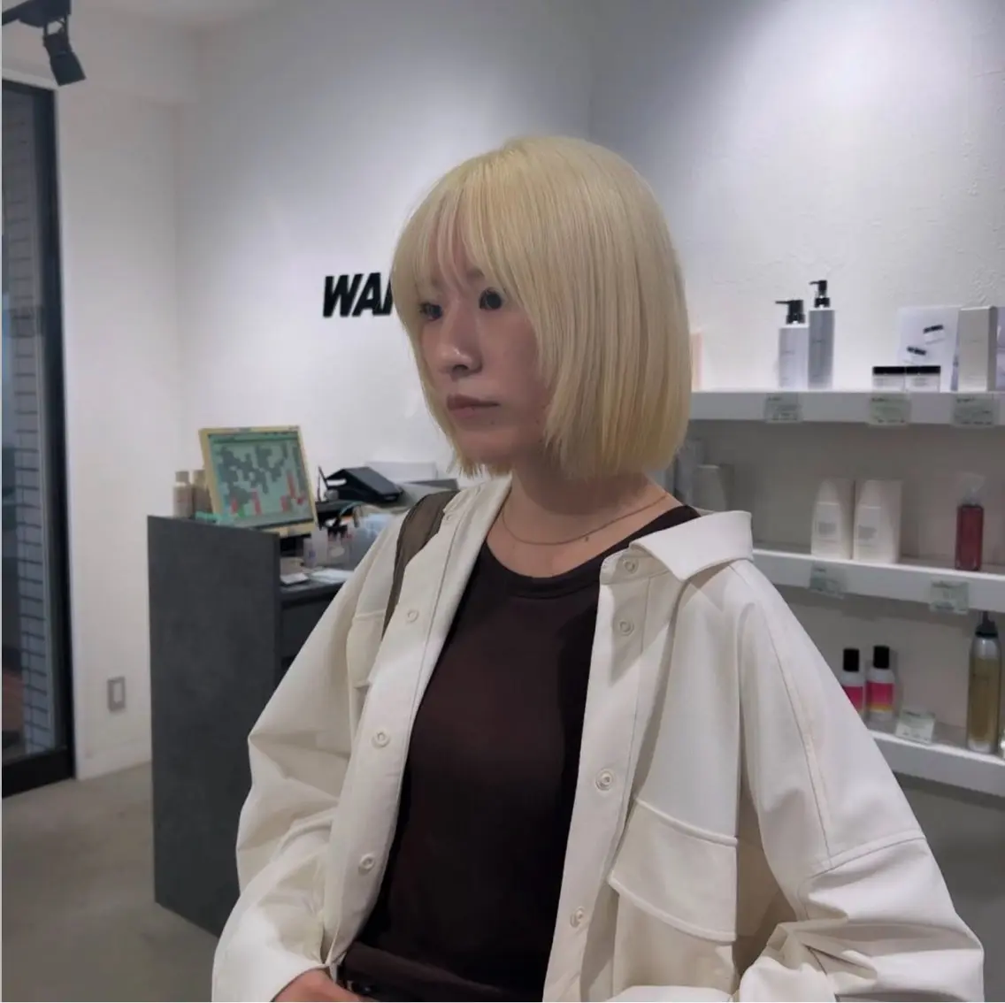 ミディアム スパイキーショート /ハイトーンのヘアスタイル