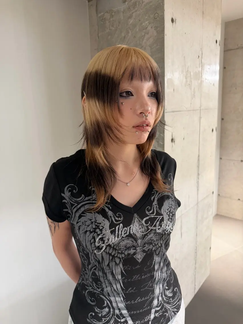 セミロング カラー ヘアカラー MIES ミナリのヘアスタイル