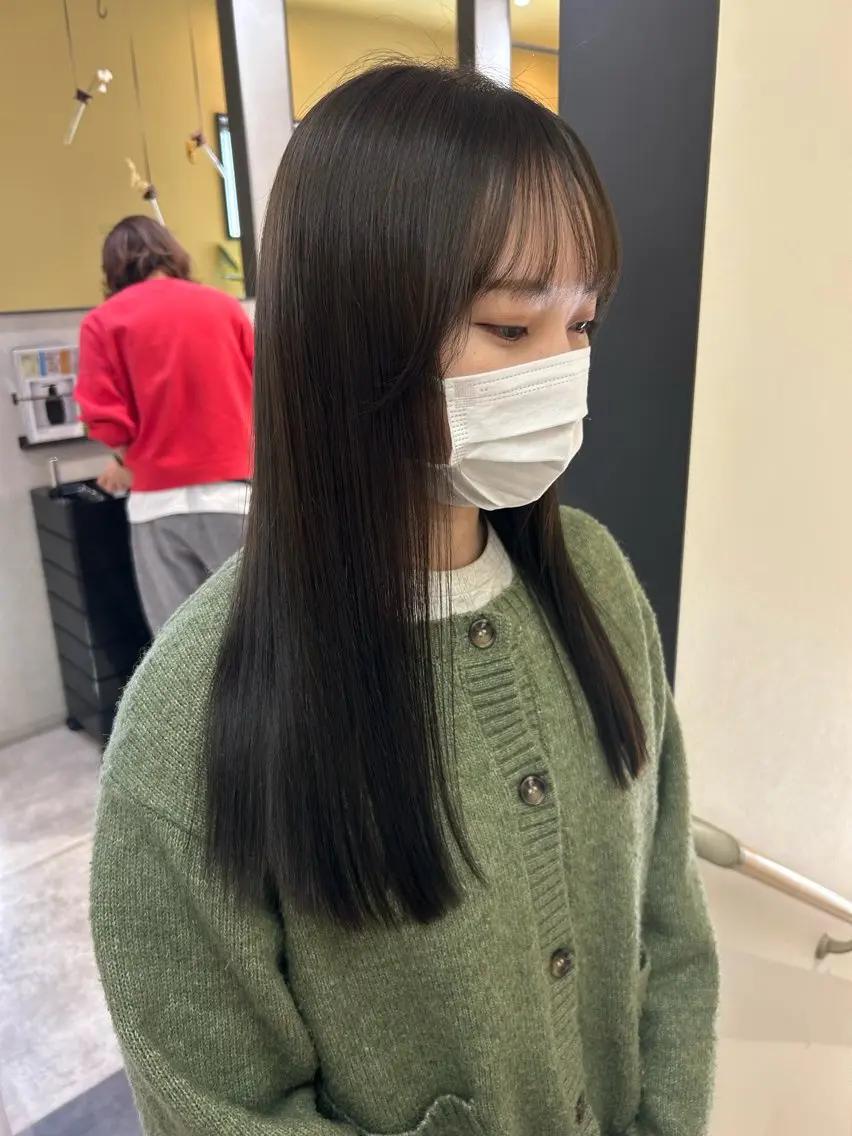 ロング カラー アッシュ オリーブアッシュ カット ヘアカラー トリートメント hubhair レイヤー/透明感のヘアスタイル