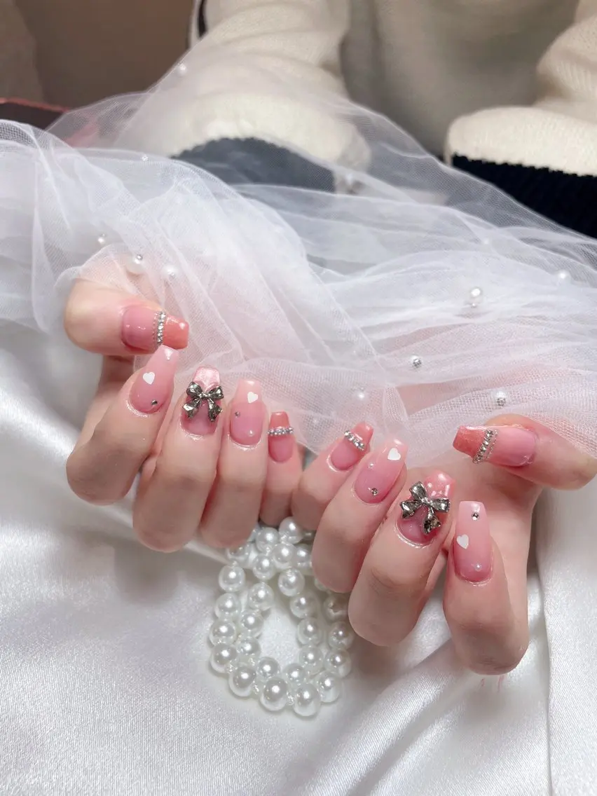 ネイル フットネイル フレンチネイル ジェルネイル ガーリー グラデーション D.d Nail Moeのネイルデザイン