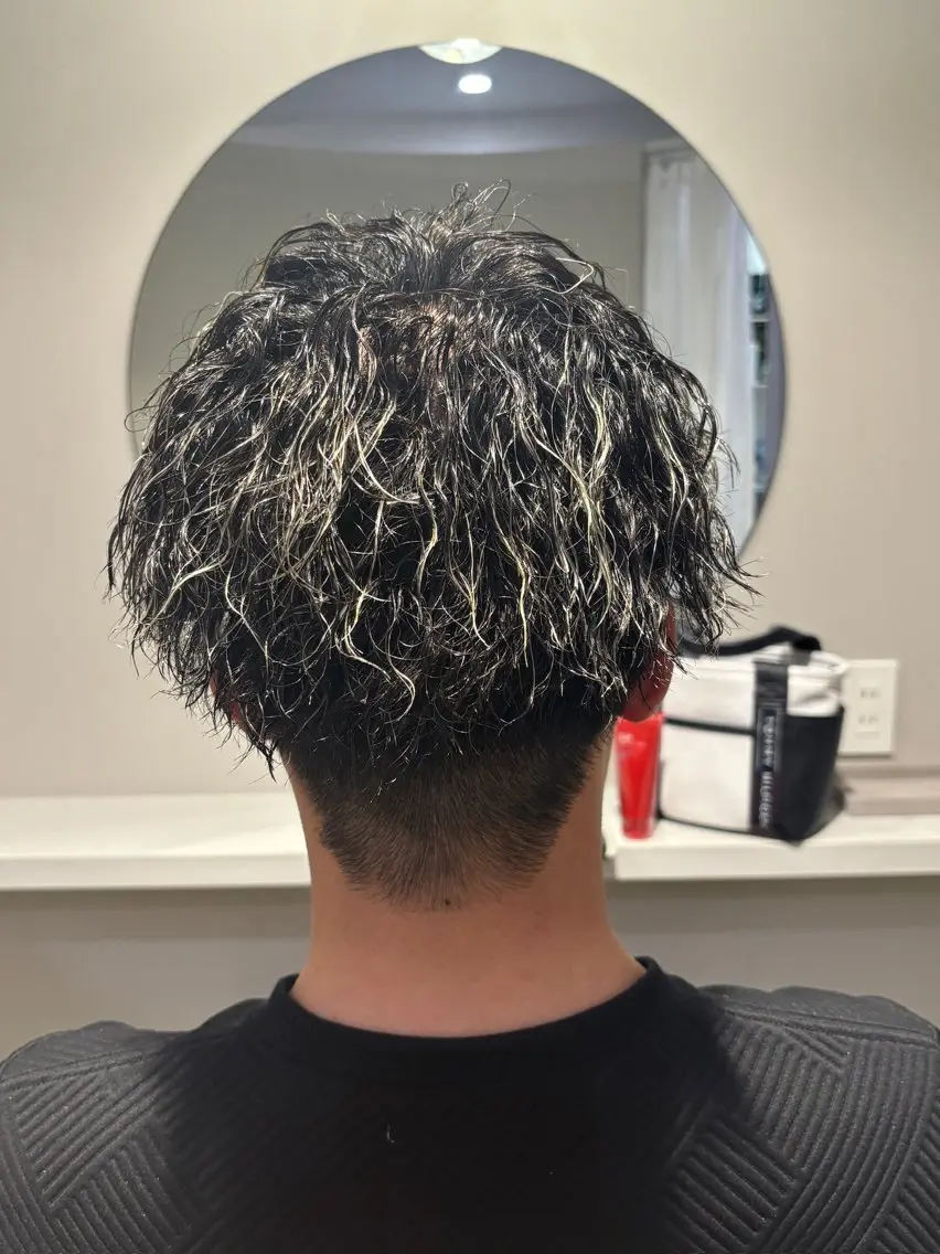 ショート パーマ ヘッドスパ リレイス 伊藤愛斗のヘアスタイル