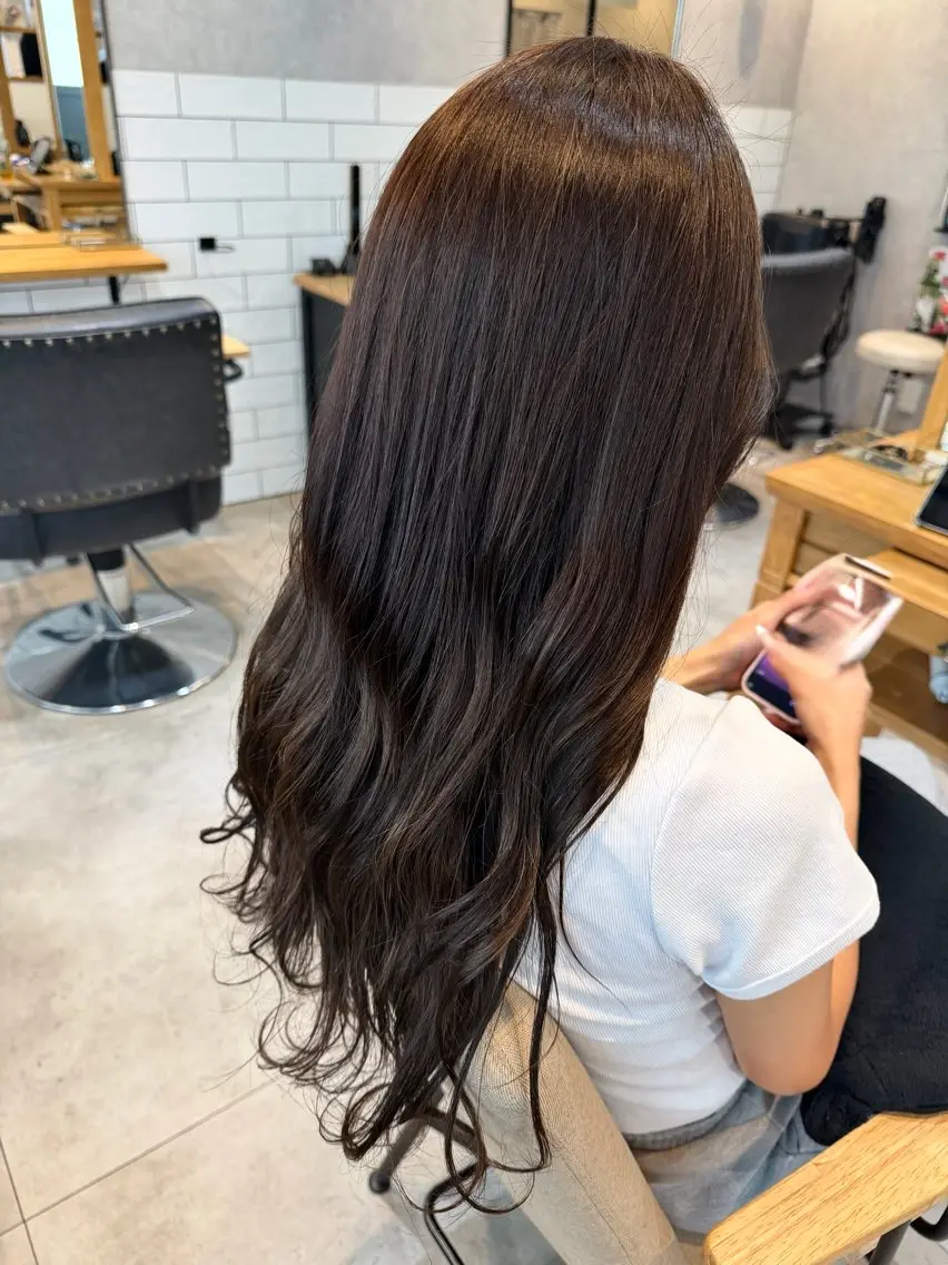 カラー グレージュ ハイライトカラー ヘアカラー La Coeur AKIのヘアスタイル