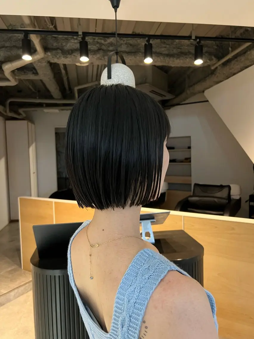 ミディアム 稲毛田 楓のヘアスタイル