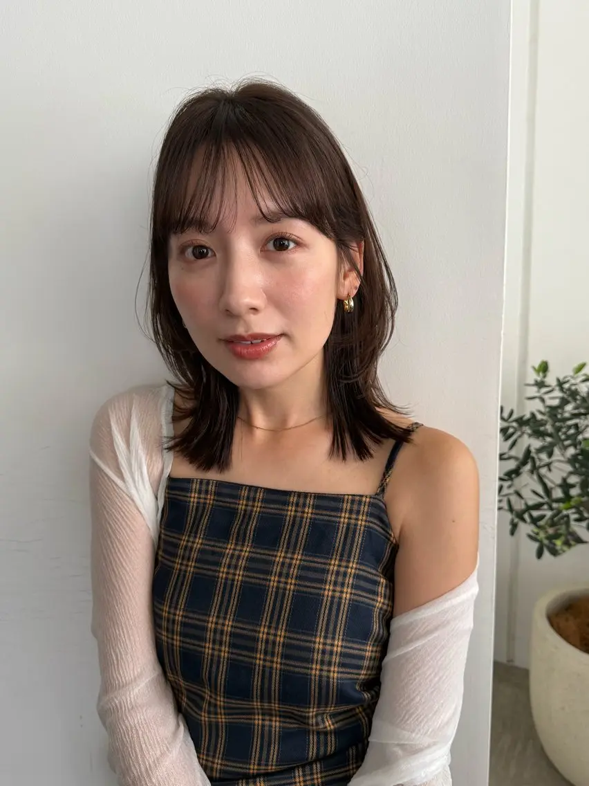 セミロング レイヤーカット 外ハネヘア 表参道SHEA Am iのヘアスタイル