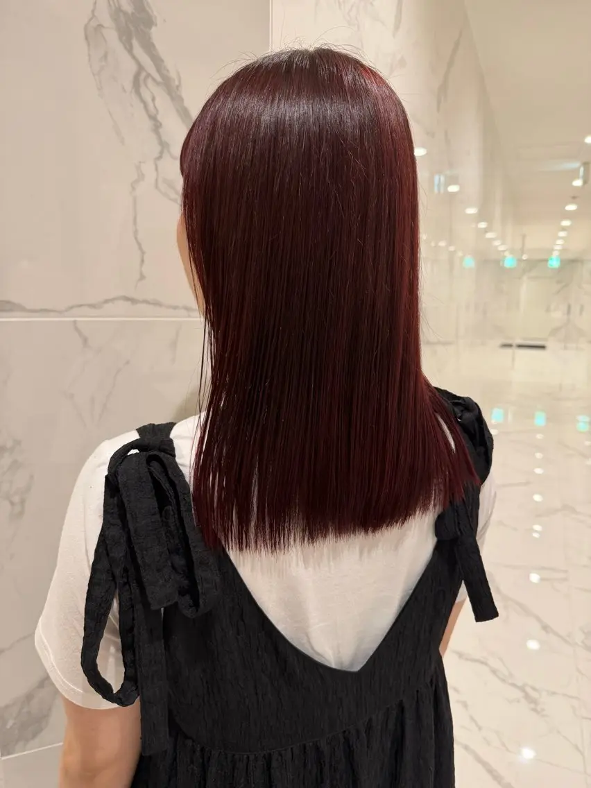 ミディアム カラー レッドカラー カット ヘアカラー トリートメント 島原 愛のヘアスタイル