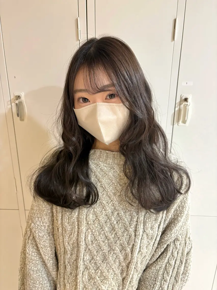 ミディアム 透明感ベージュカラー yumekaのヘアスタイル