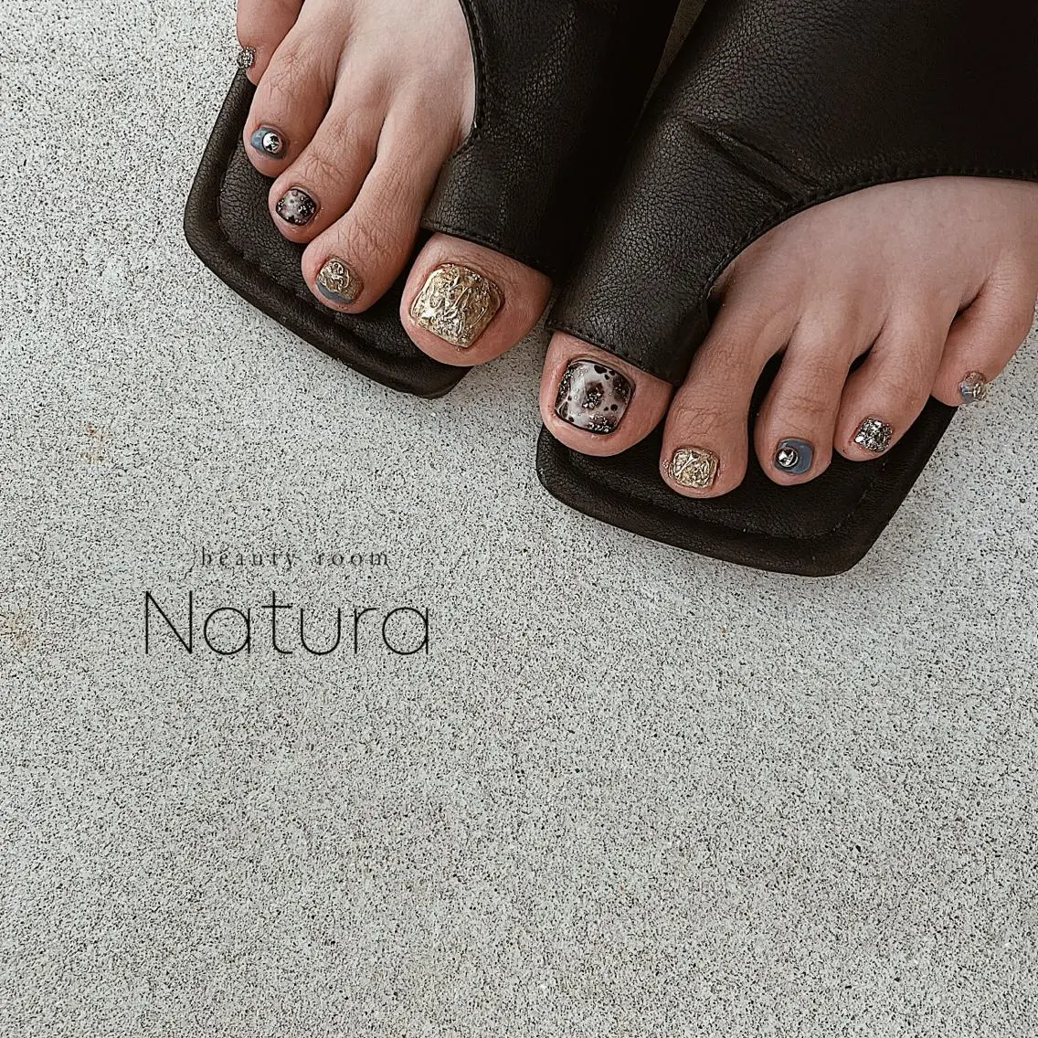 ネイル マツエク・マツパ アイブロウ フットネイル beautyroom Naturaのネイルデザイン