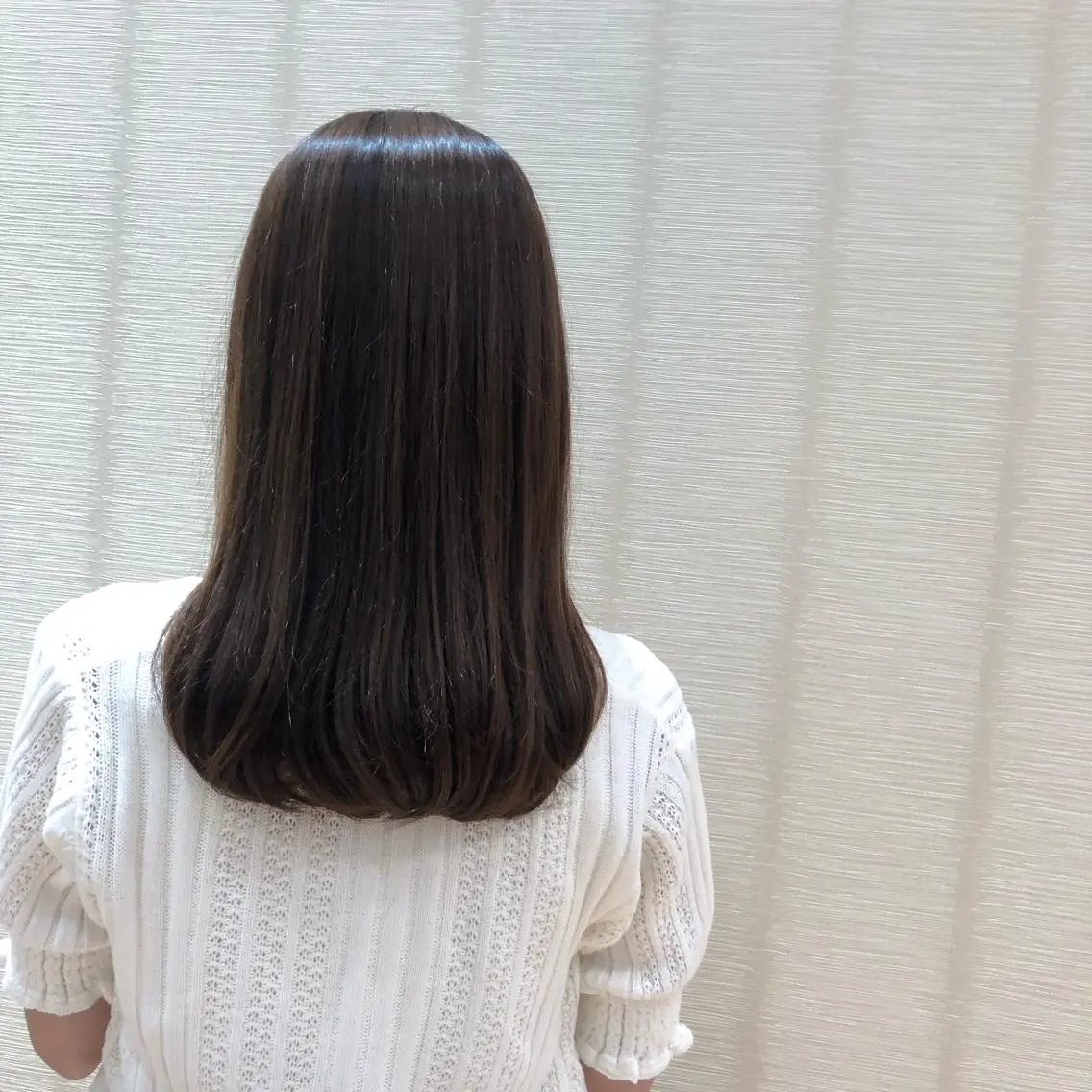 セミロング アッシュ アッシュブラウン Yui ユイのヘアスタイル