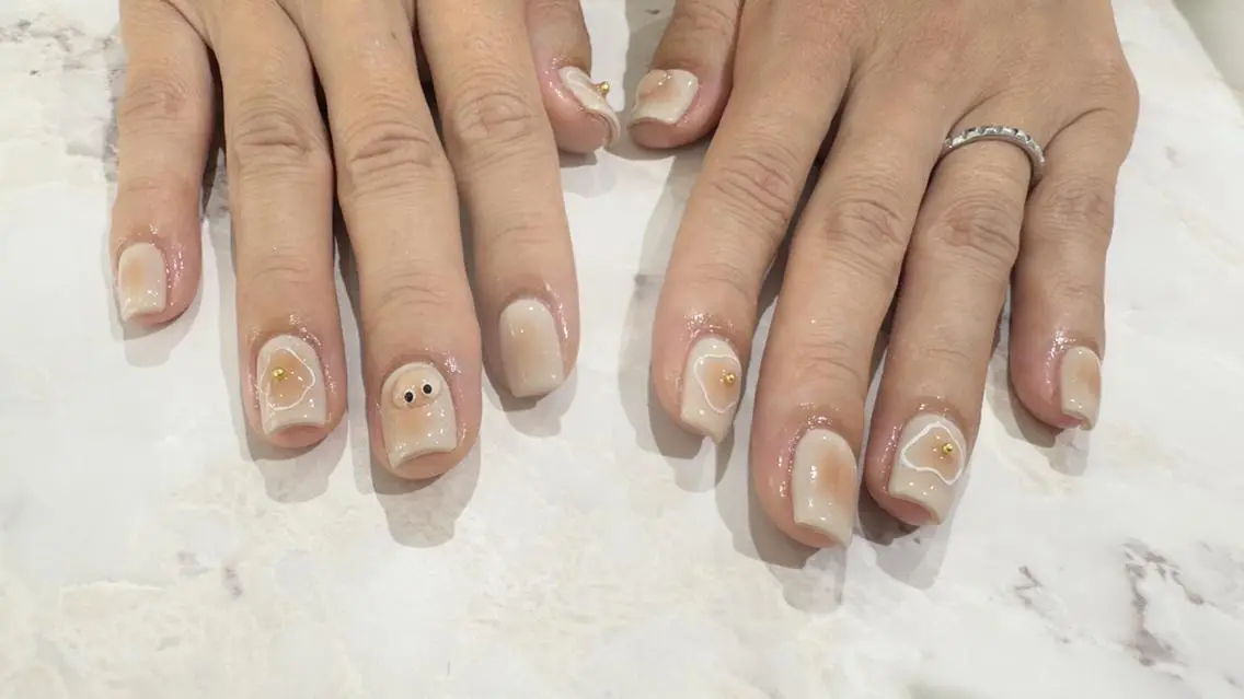 ネイル チークネイル 持ち込み ハンドネイル SalonLinda Marikoのネイルデザイン