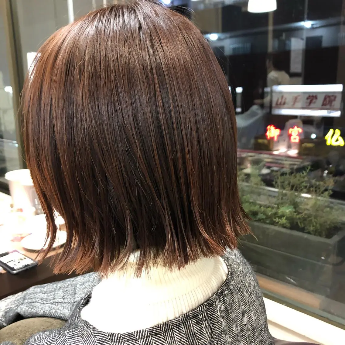 ミディアム 切りっぱなしボブ ボブ 佐川 絢のヘアスタイル