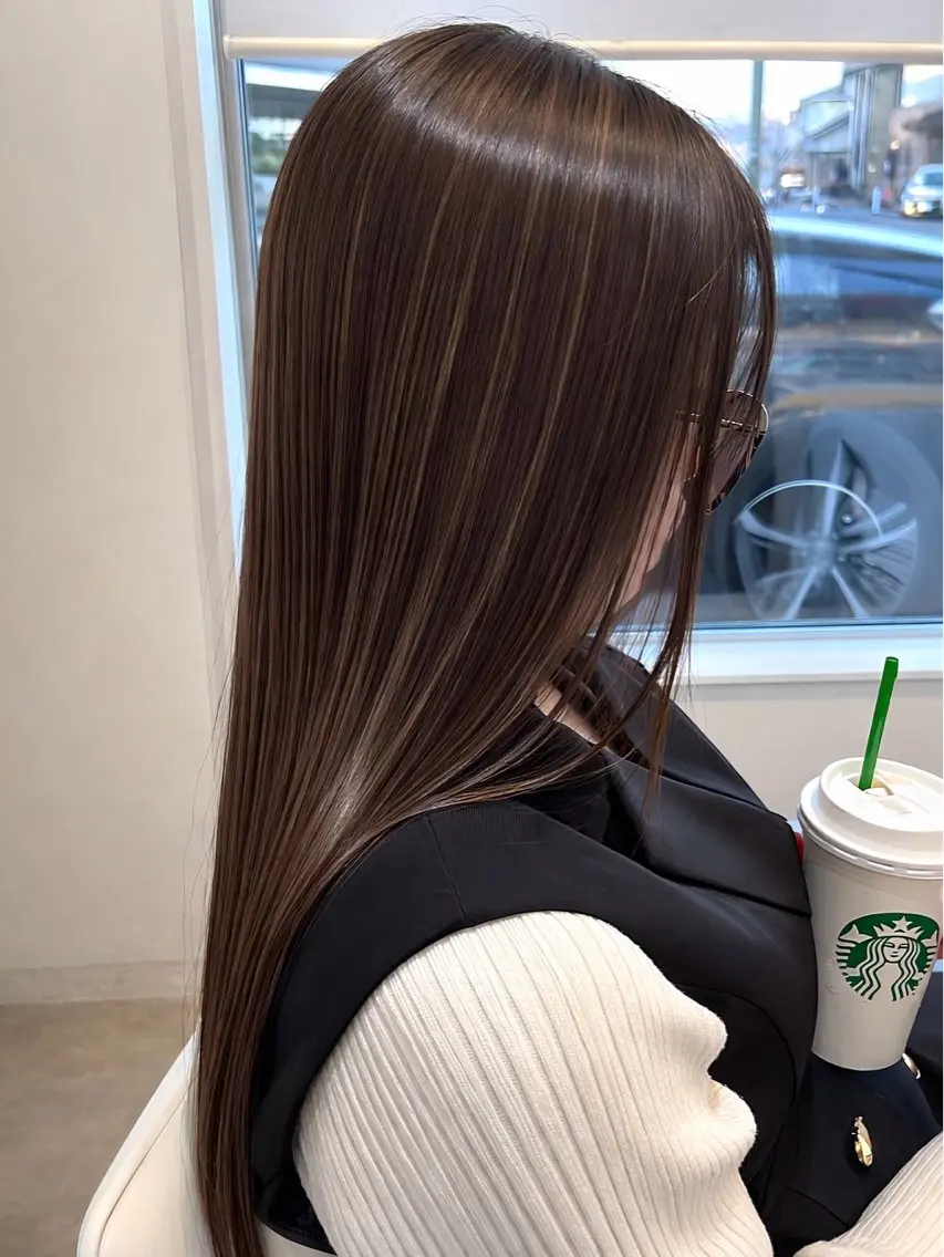 ロング ハイライト カット ヘアカラー トリートメント un ジュリアのヘアスタイル