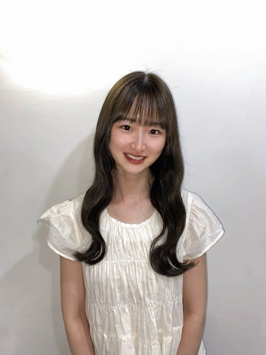 セミロング カラー グレージュ オリーブカラー オリーブグレージュ オリーブグレー ハナダ メイのヘアスタイル