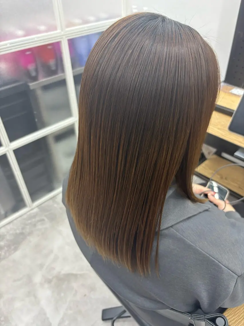 ミディアム 縮毛矯正 ヨ ネのヘアスタイル