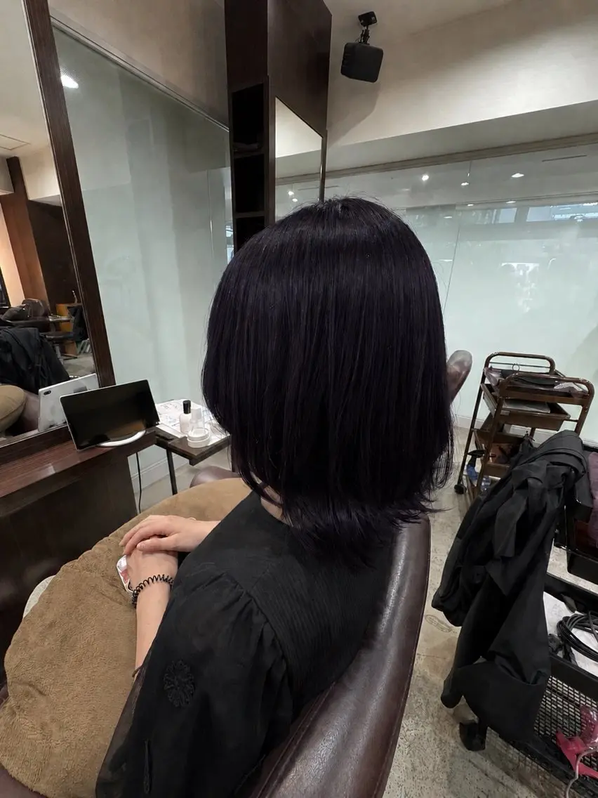 ミディアム パープルカラー ヘアカラー トリートメント sweep 綾奈🐰🔑のヘアスタイル