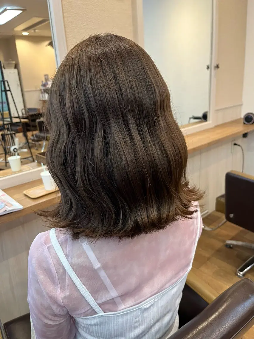 ミディアム カラー グレージュ カット ヘアカラー トリートメント NUMBER 天王寺 🌼yuriのヘアスタイル