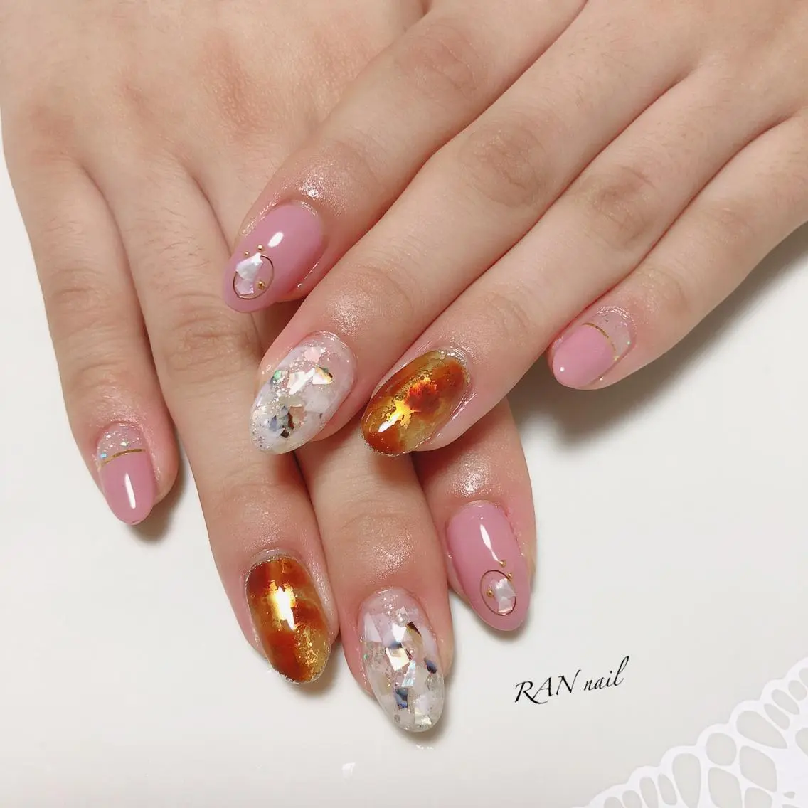 ネイル べっ甲ネイル キラキラネイル ピンク シルバー ハンドネイル フットネイル RAN nailのネイルデザイン