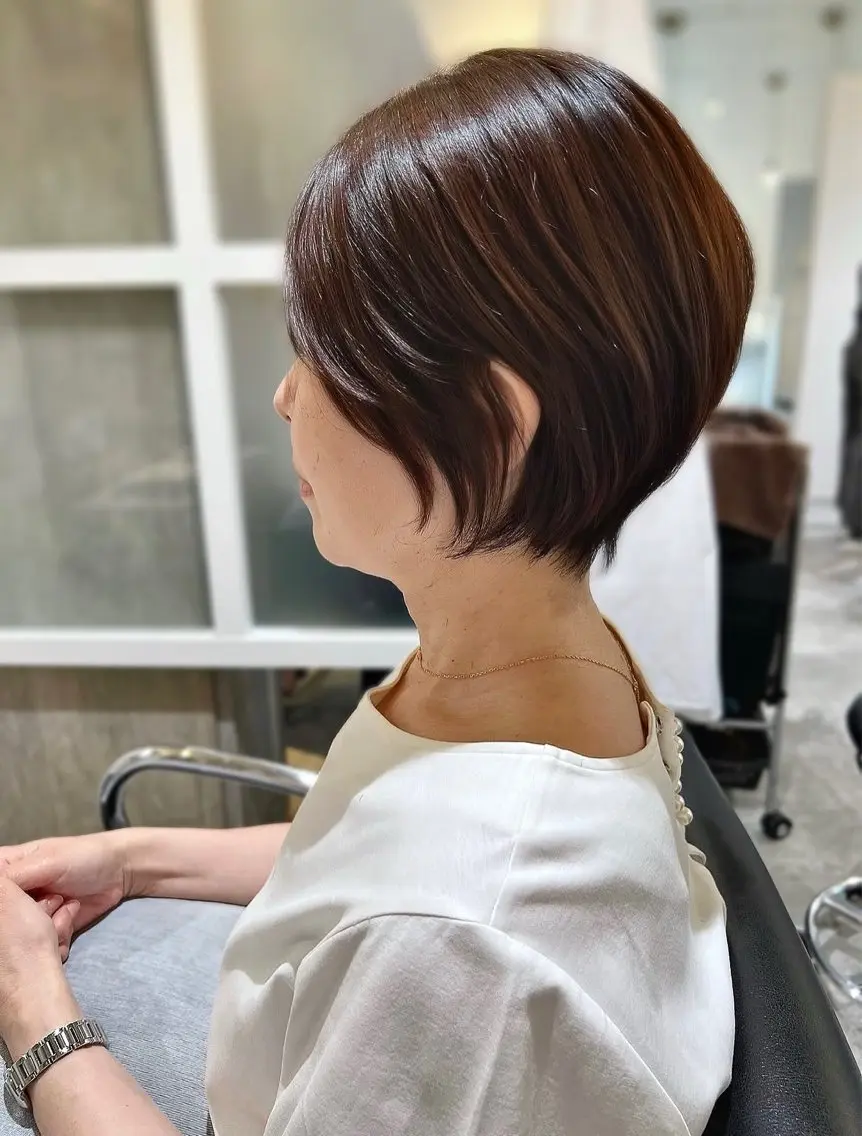 ショート カラー ブラウンカラー トリートメント ヘアカラー ~✩.*˚ 𝐀𝐈𝐊𝐀のヘアスタイル