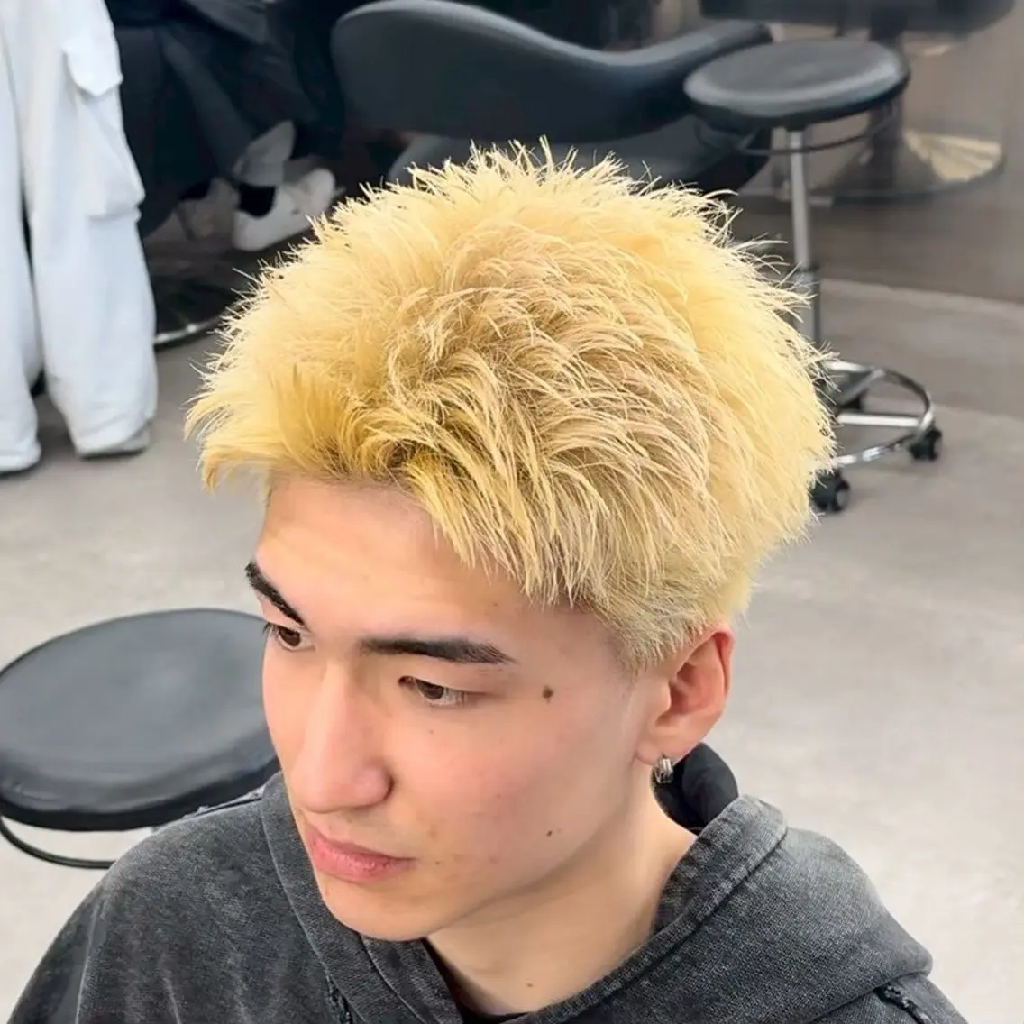 ショート カラー メンズ カット ヘアカラー 【横浜メンズ特化】 海外風パーマ/トムのヘアスタイル