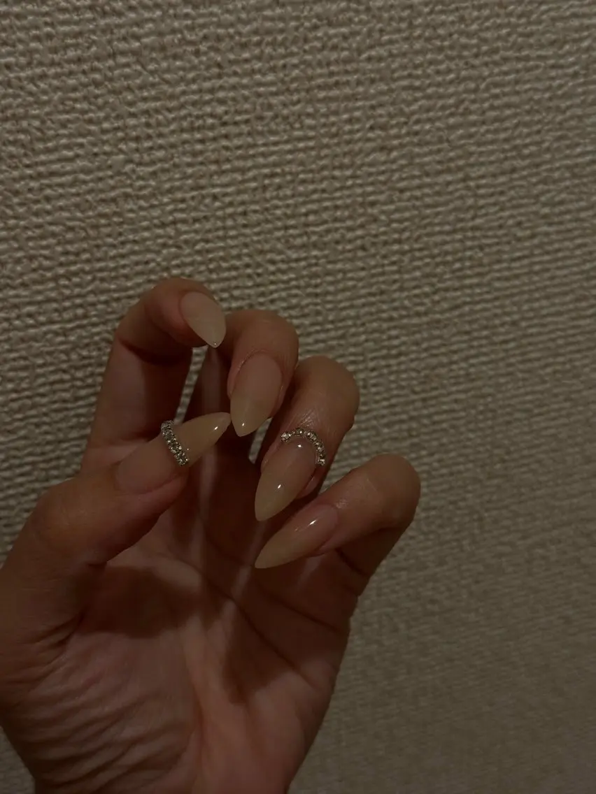 ネイル ハンドネイル ハンドケア Allma Nailのネイルデザイン