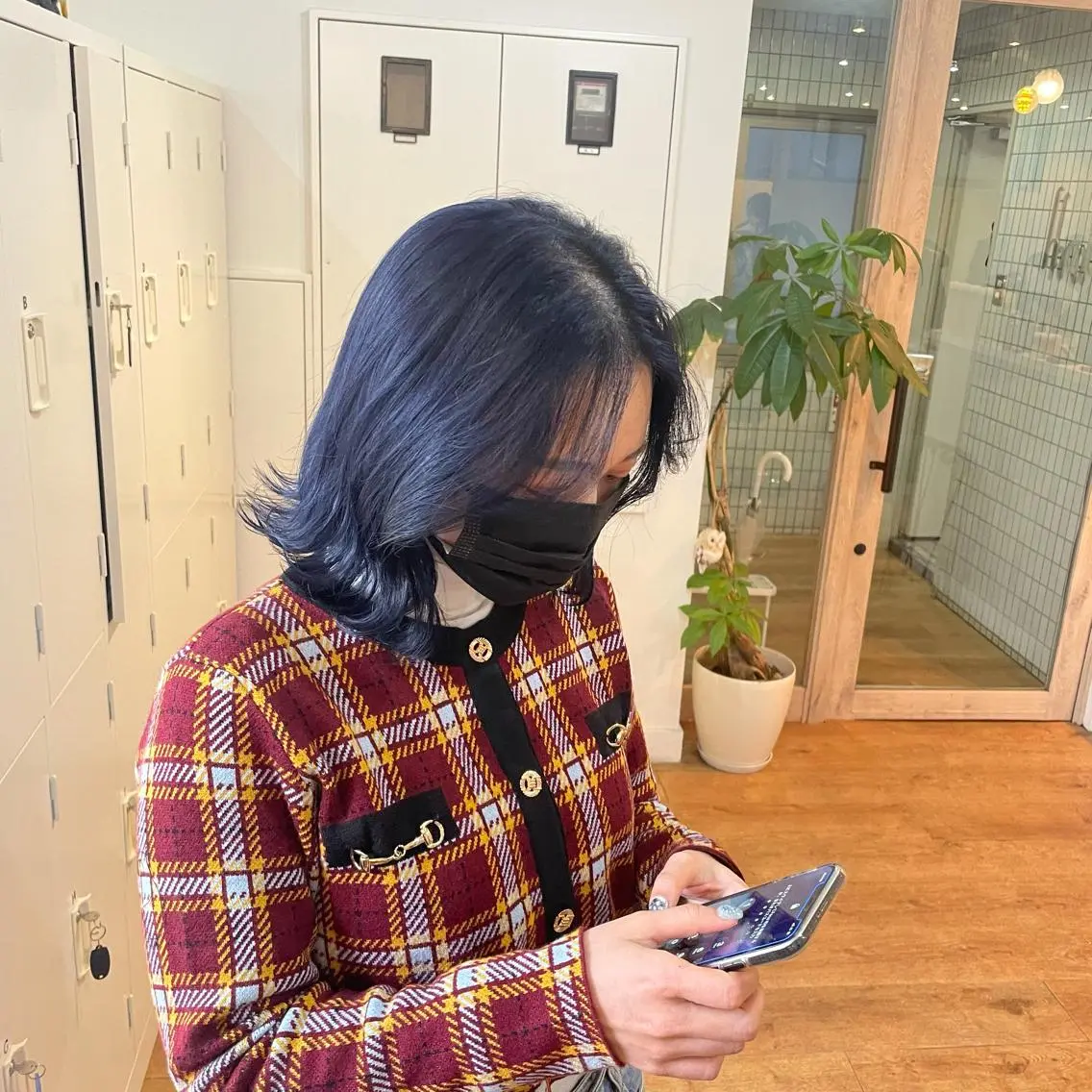 ミディアム カラー ネイビーカラー ヘアカラー トリートメント 🇰🇷ハイトーン× 韓国レイヤー레이어드のヘアスタイル