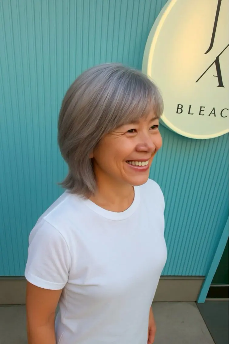 ミディアム カラー 《髪質改善 UN BLEACH》のヘアスタイル