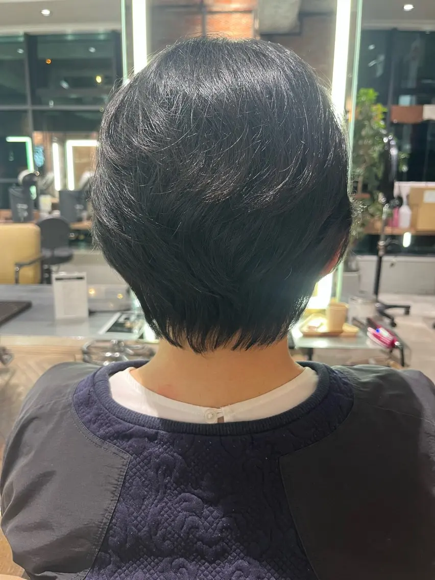 ショート カット 志賀 楓のヘアスタイル