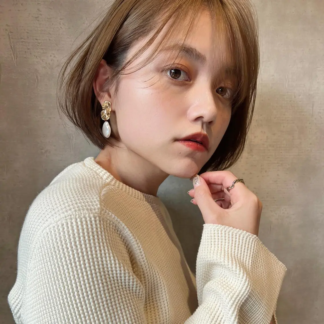 ショート カラー ヘアアレンジ ショートボブ ダブルカラー ボブ ショートヘア 韓国モテhair🍑 momoのヘアスタイル