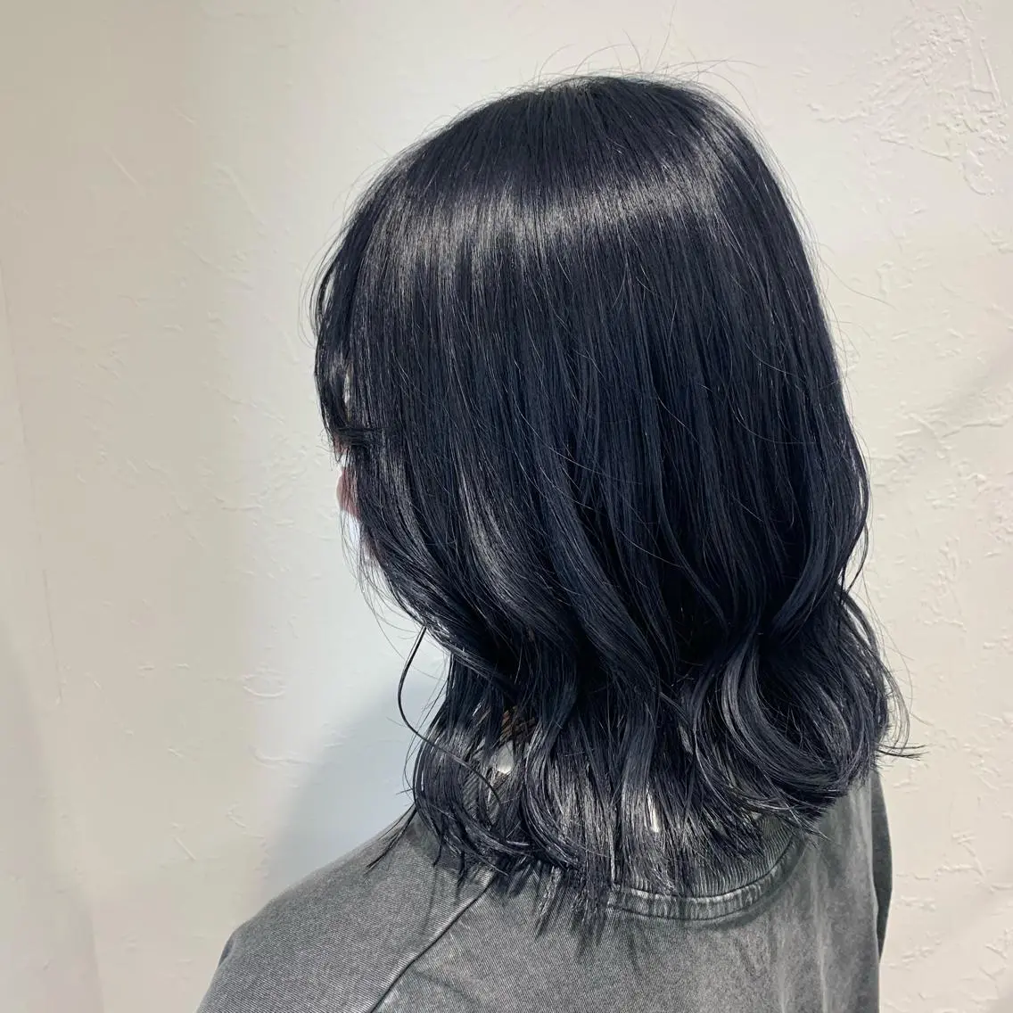 ミディアム カラー shiho .のヘアスタイル