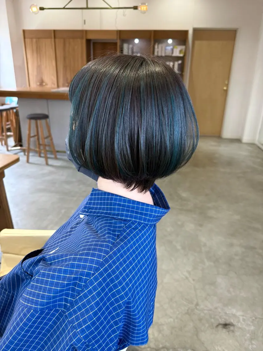 ショート カラー ブルーカラー ハイライトカラー ハイライト ショートヘア カット ヘアカラー WATANABE MISAKIのヘアスタイル