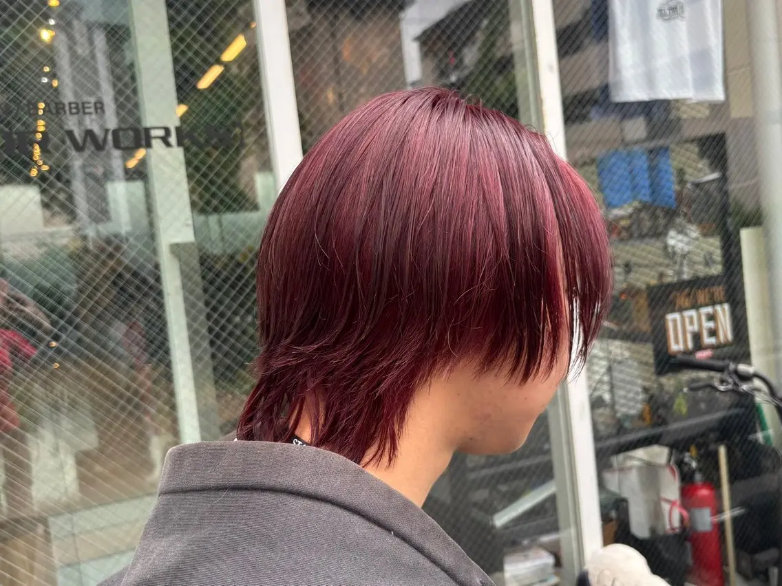 カラー メンズ 透明感カラー レッドカラー ヘアカラー 文月 FUZUKIのヘアスタイル