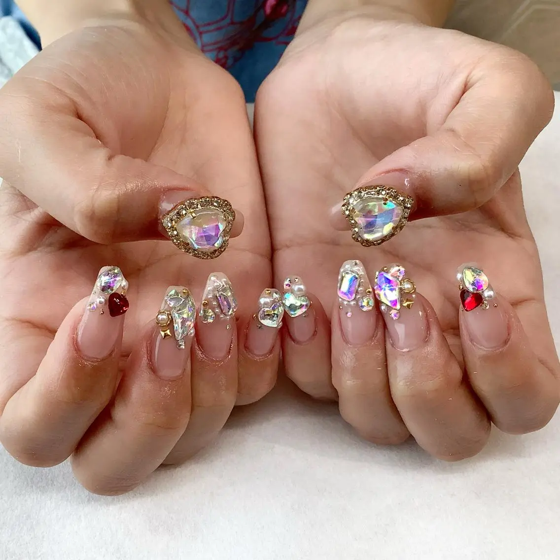 ネイル ハンドネイル 💎🐰 saki. m 🐰💎のネイルデザイン