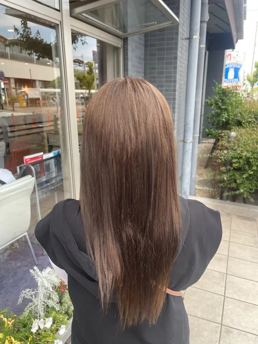 ロング ヘアカラー 寺田 詩のヘアスタイル
