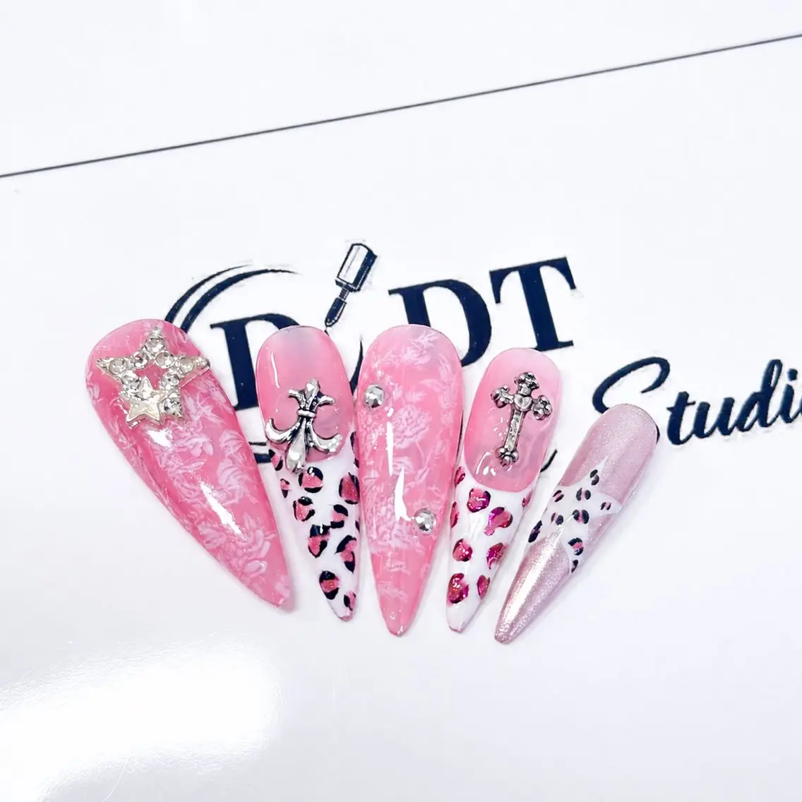 ネイル ハンドネイル DT nailのネイルデザイン