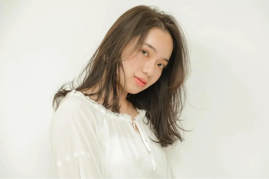 マツエク・マツパ 谷 なづきのヘアスタイル