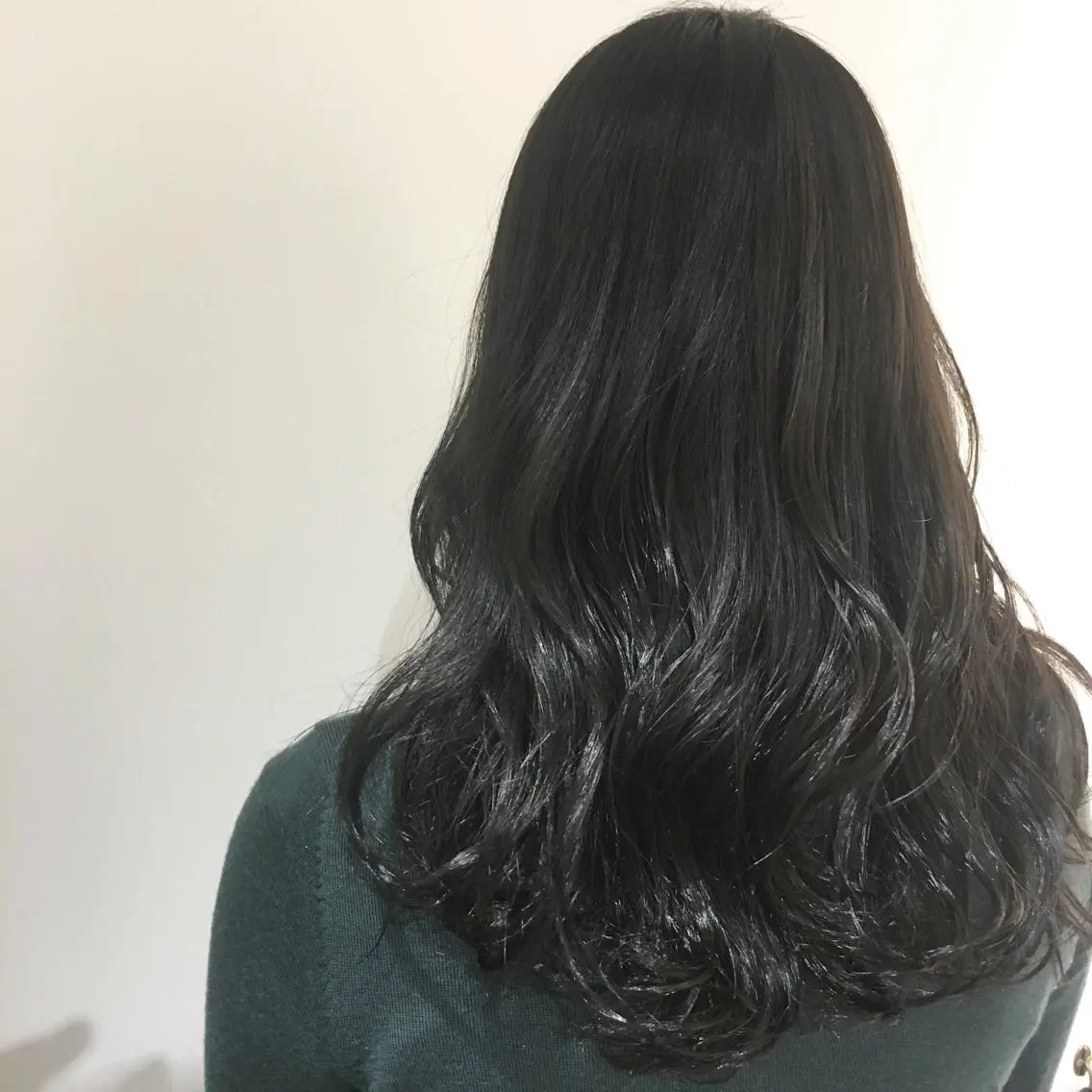 セミロング カラー 縮毛矯正クロスパーマ 益子達也のヘアスタイル