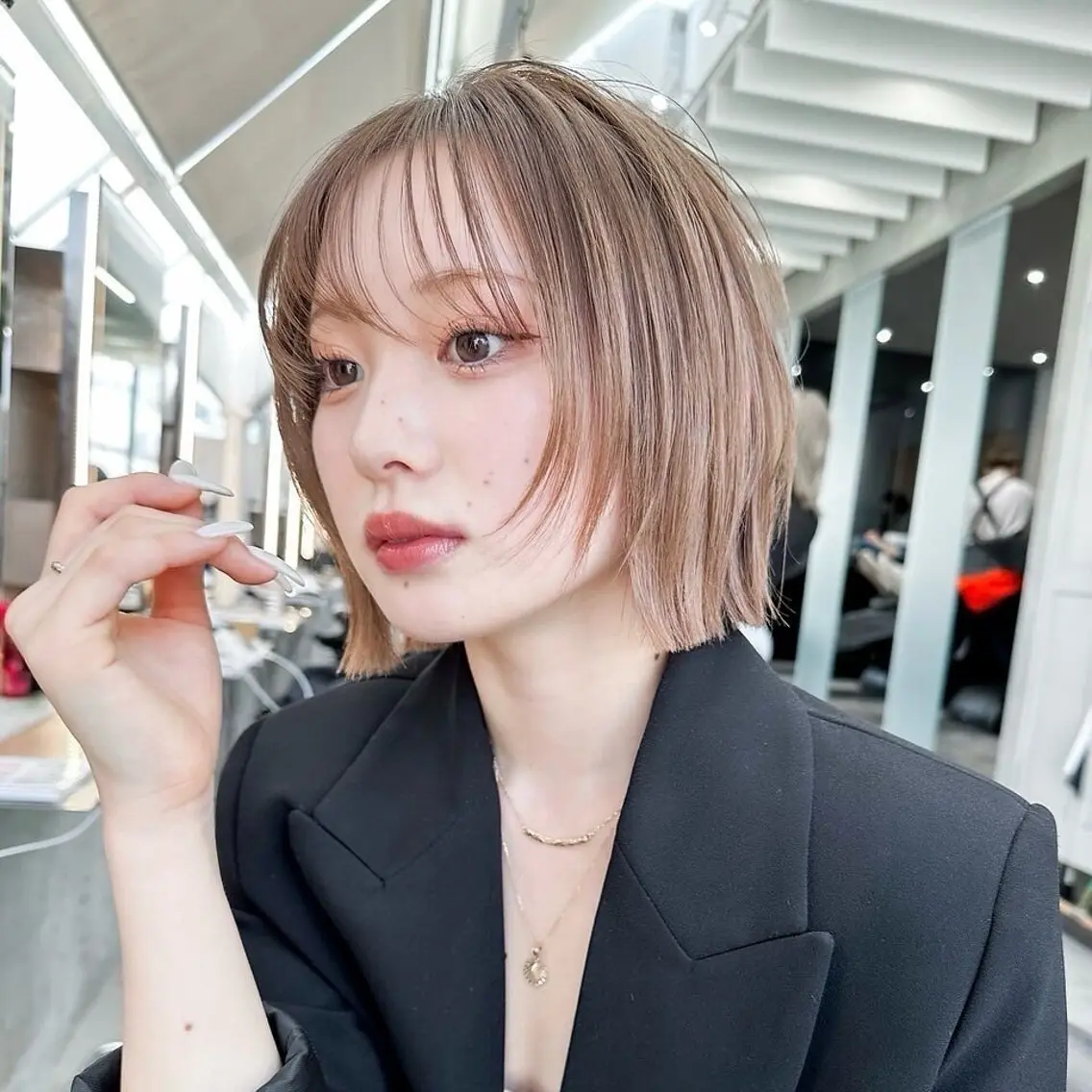 ショート カラー ボブレイヤー ボブ 顔まわりレイヤー 顔周りカット 韓国風ヘア ボブ/レイヤーボブ/ 髪質改善/梶川 夏季のヘアスタイル