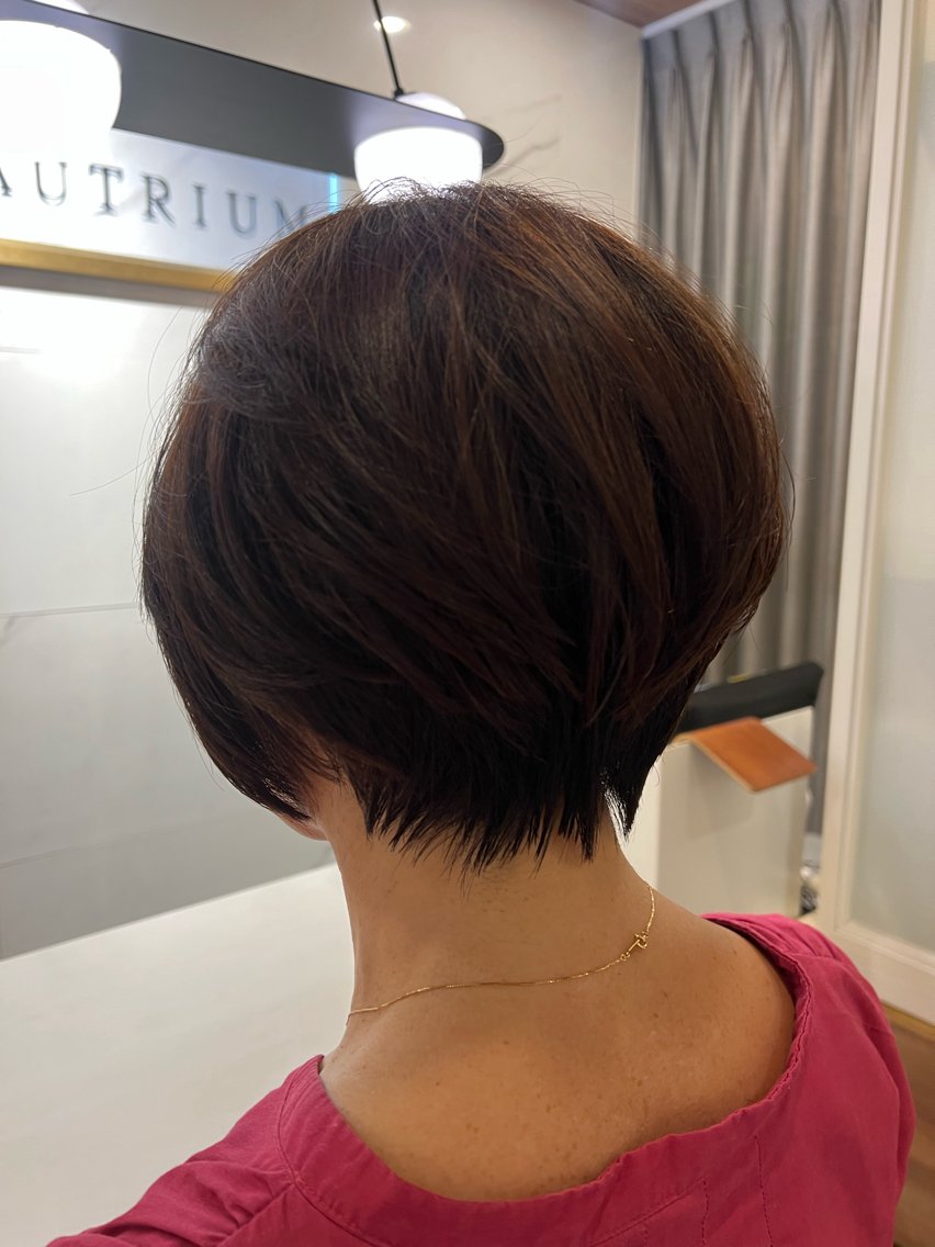 ショート 村中 逸紀のヘアスタイル