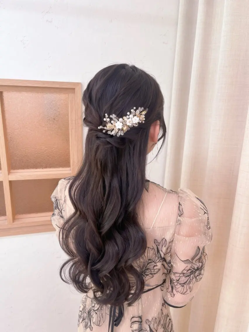 ヘアアレンジ ハーフアップ 垢抜けヘアメイク🫧 JURI🪽のヘアスタイル