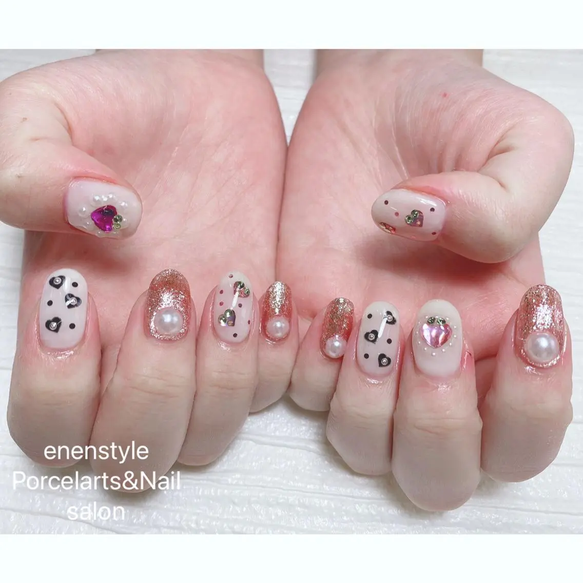 ミディアム ネイル ハンドネイル 🐾enen style 🐾のネイルデザイン