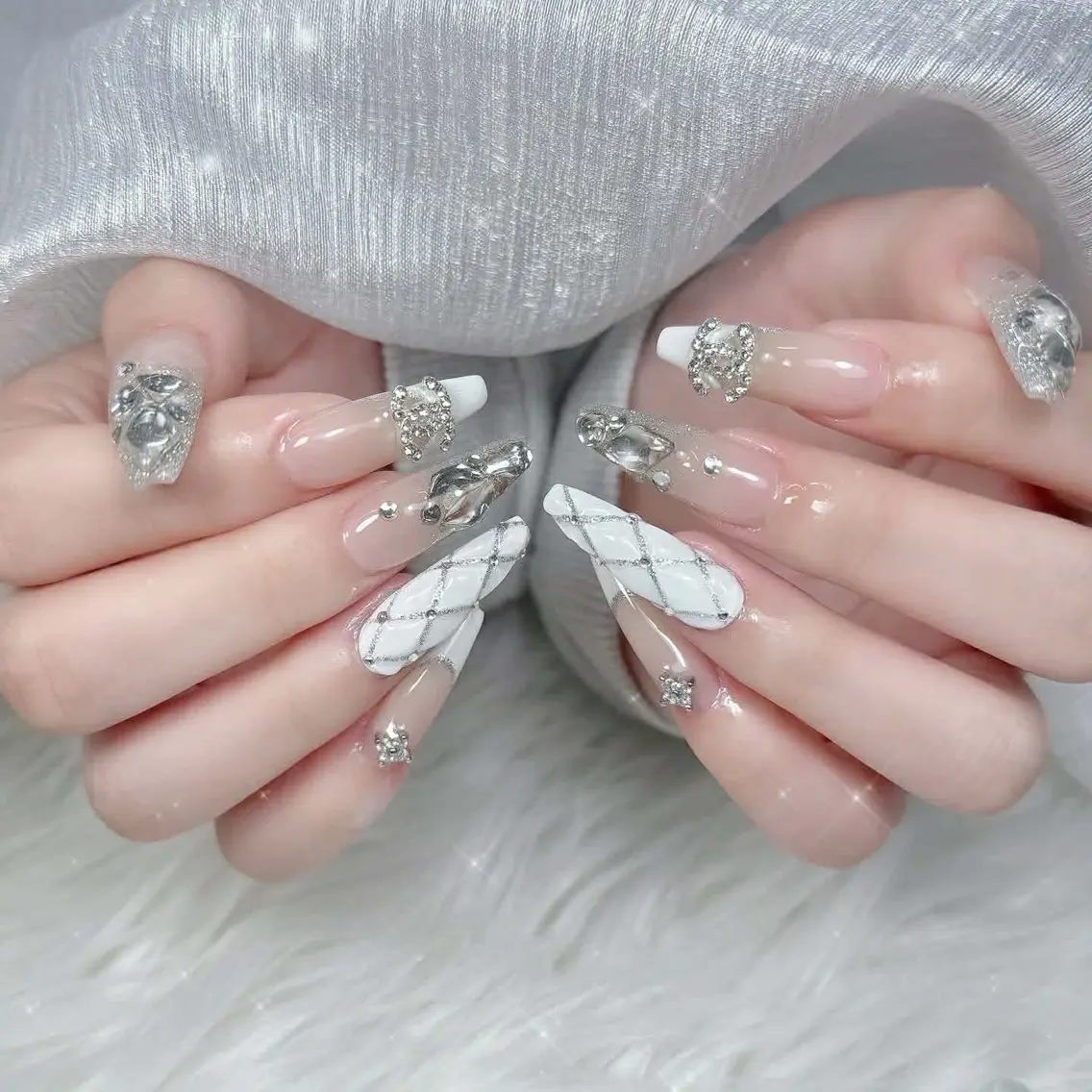 ネイル ハンドネイル ハンドケア Nova Nail Nambaのネイルデザイン