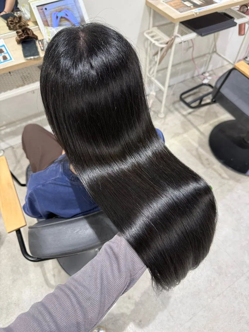 ロング ヘアカラー 小原 有桜のヘアスタイル