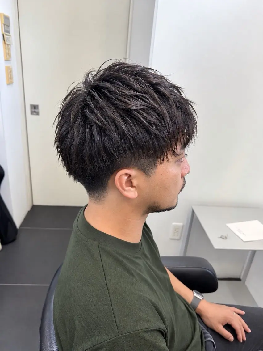 ショート カット 細井 勇吹のヘアスタイル