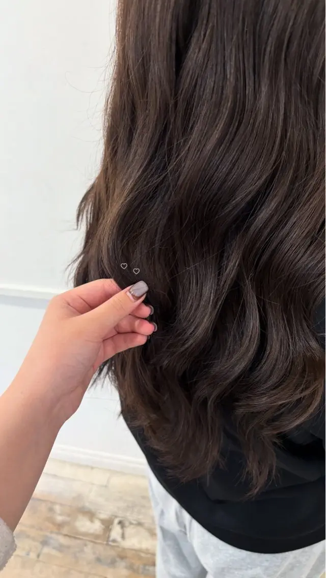 カラー ブラウンカラー ショコラブラウン 殿守 優貴のヘアスタイル