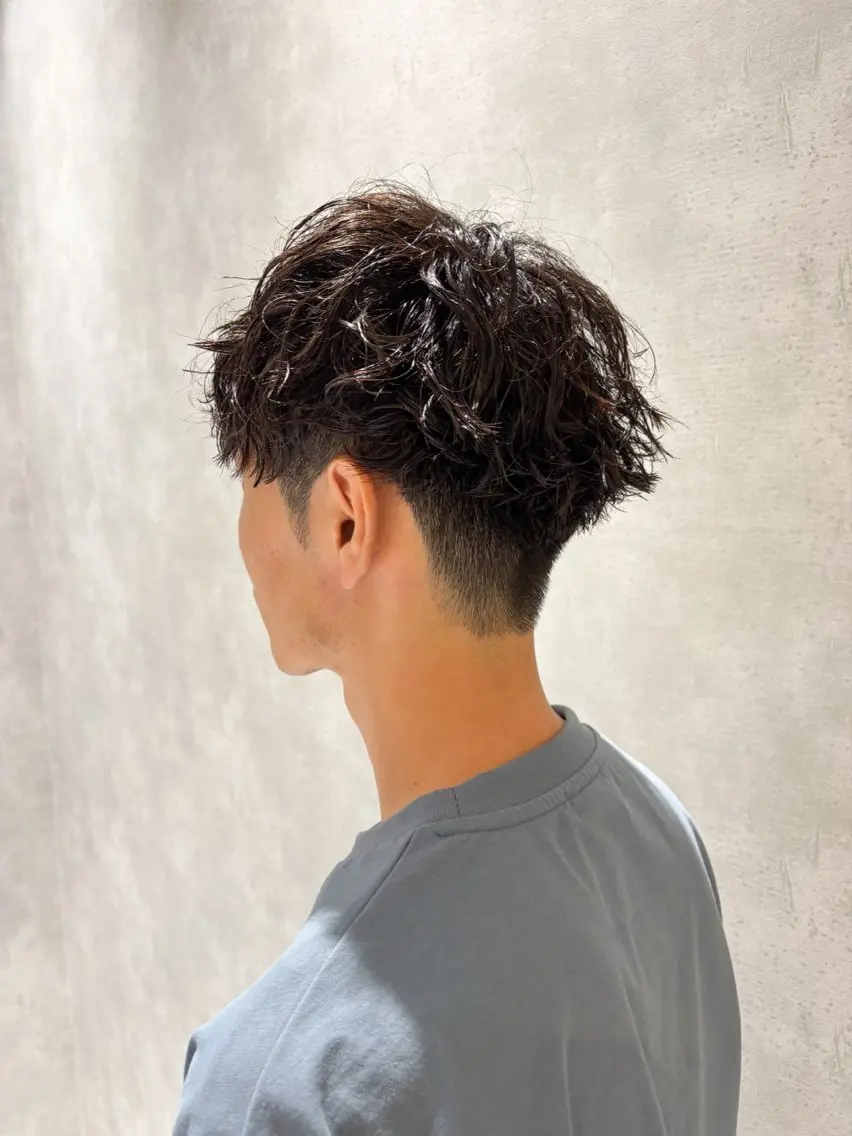 ショート パーマ メンズ 波巻きパーマ カット パーマ 宮嶋 勇輔のヘアスタイル
