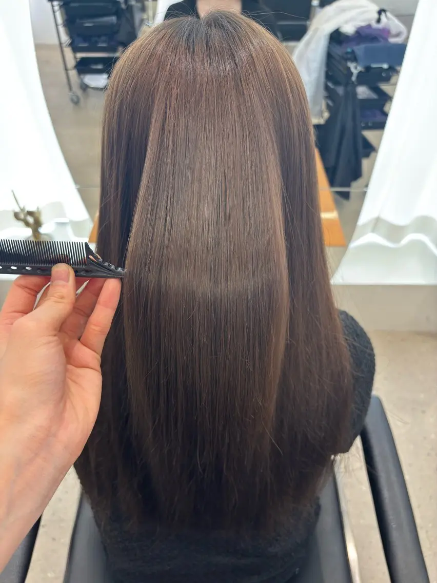 カラー 高杉 菜子のヘアスタイル