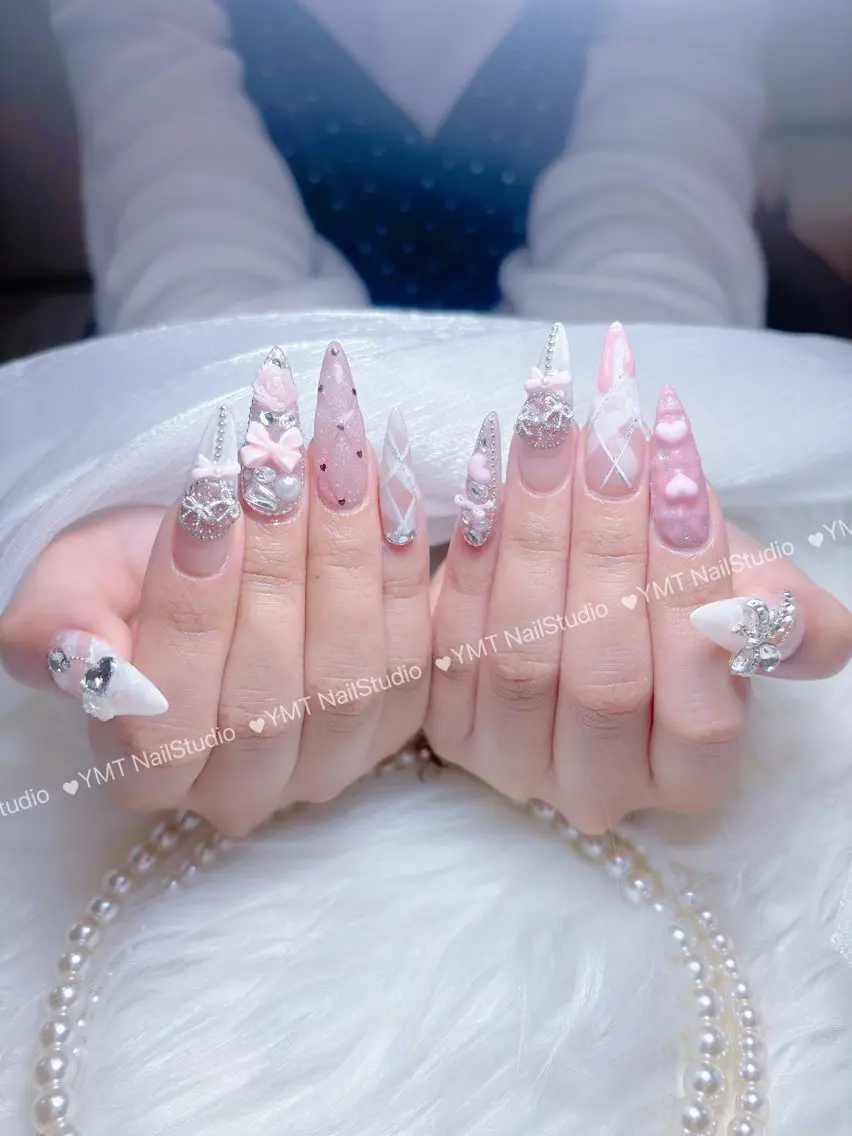 ネイル 長さ出し フットネイル ジェルネイル 韓国ネイル マグネットネイル ハンドネイル YMT NailStudioのネイルデザイン