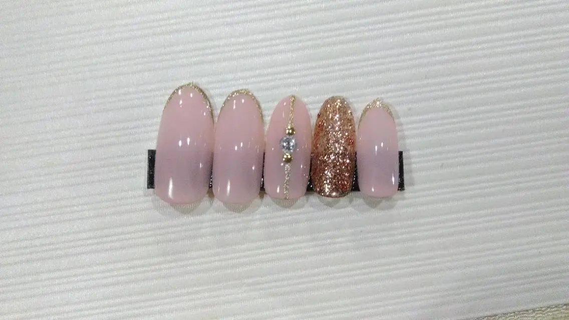 ネイル ネイルサロン Cureのネイルデザイン