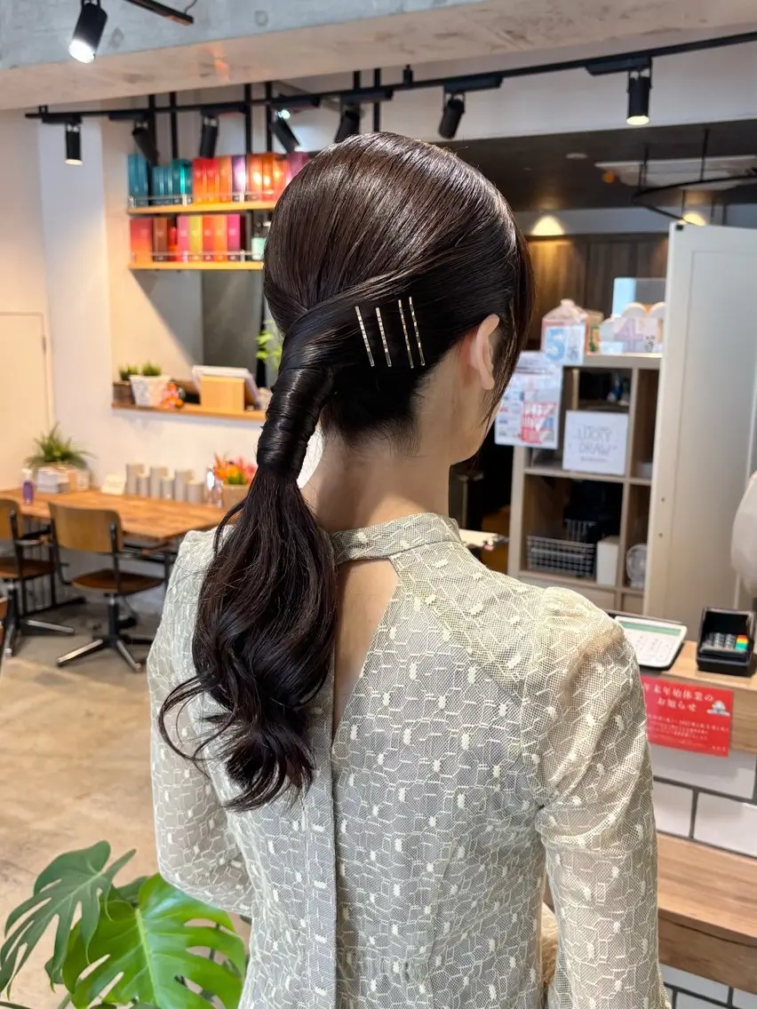 ロング ヘアアレンジ ヘアセット 似合わせhair🪡 艶カラー/小由葵のヘアスタイル