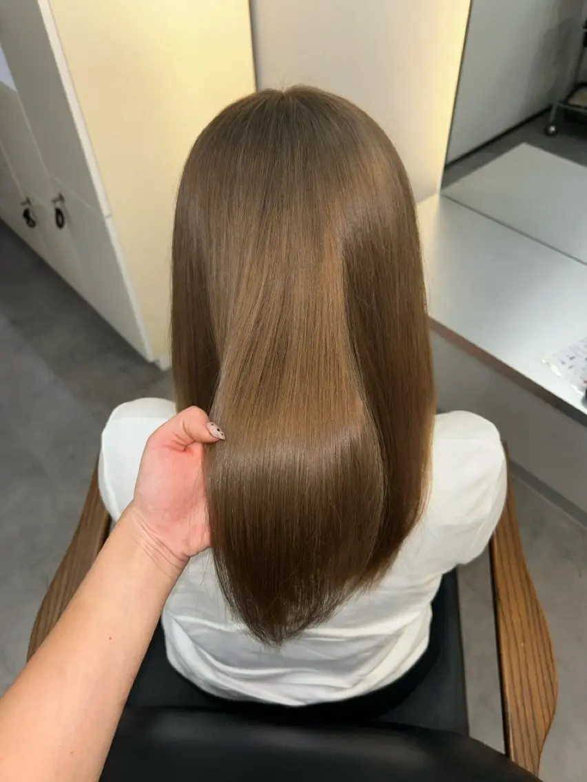 カラー ベージュカラー ミルクティーベージュ ヘアカラー 岡山/Riens maya/艶カラーのヘアスタイル