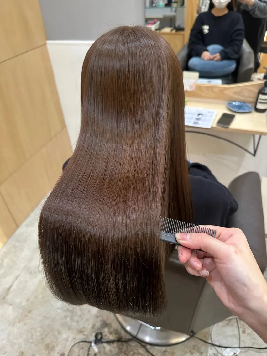 ミディアム ヘアカラー トリートメント miloc MOMOKAのヘアスタイル
